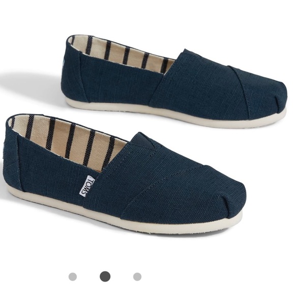 toms majolica blue heritage canvas